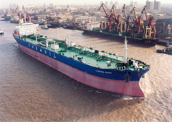 70000吨自卸式散货船